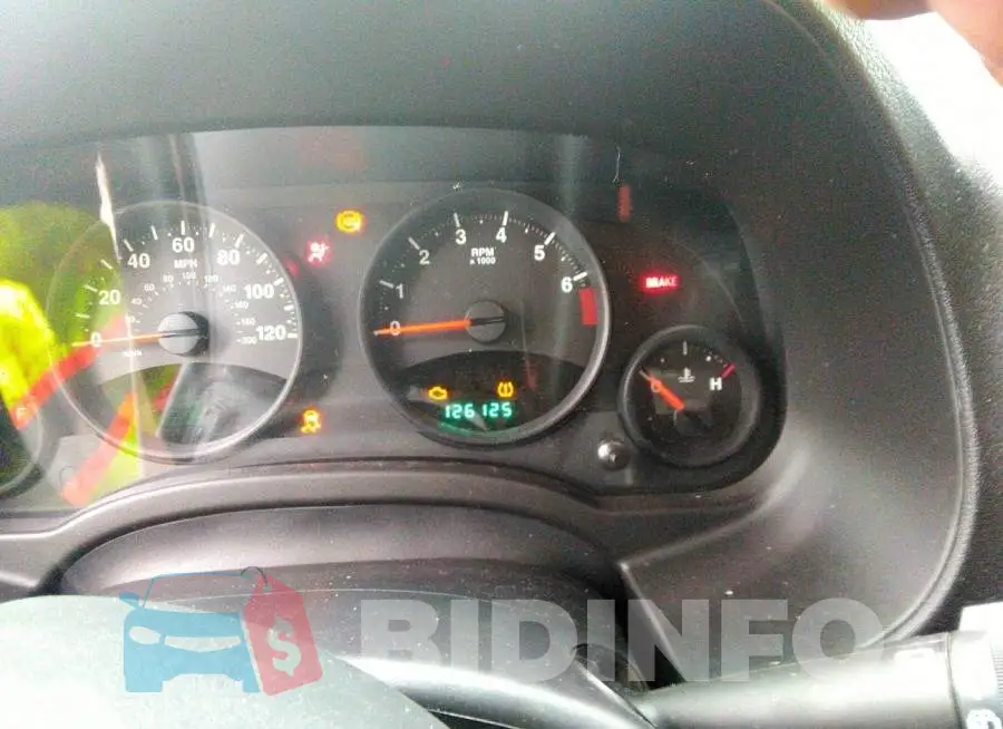 1C4NJPFB9DD213841 Photo# 7