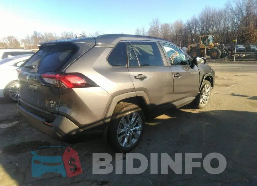 2T3A1RFV6KW058153 Photo# 4