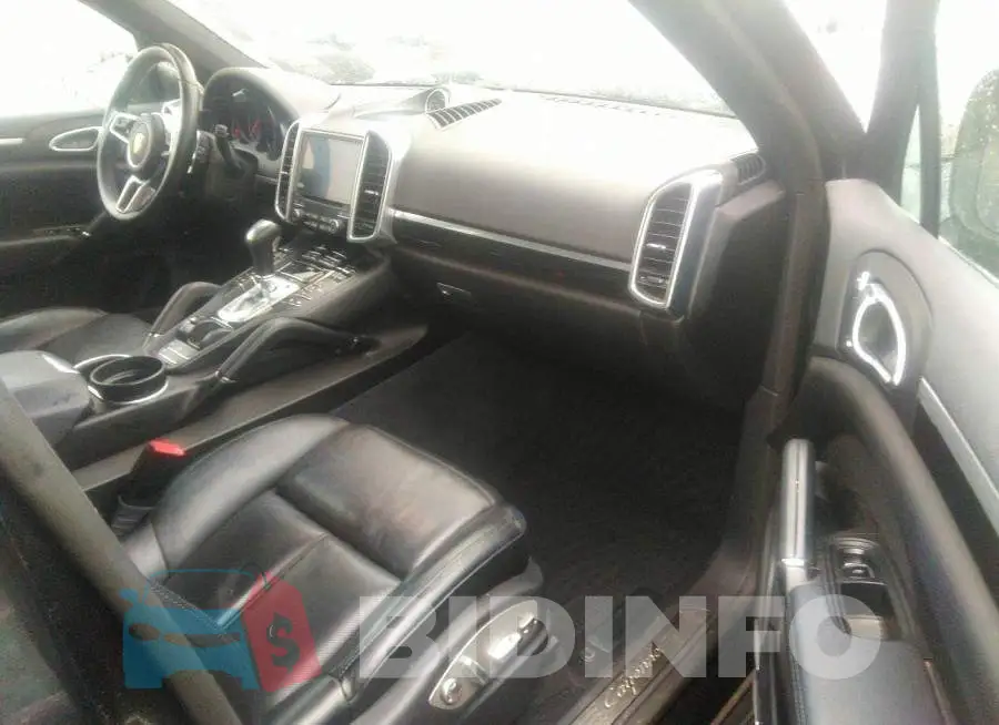 WP1AA2A20HKA91914 Photo# 5