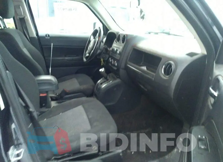 1C4NJPBA2ED602593 Photo# 5