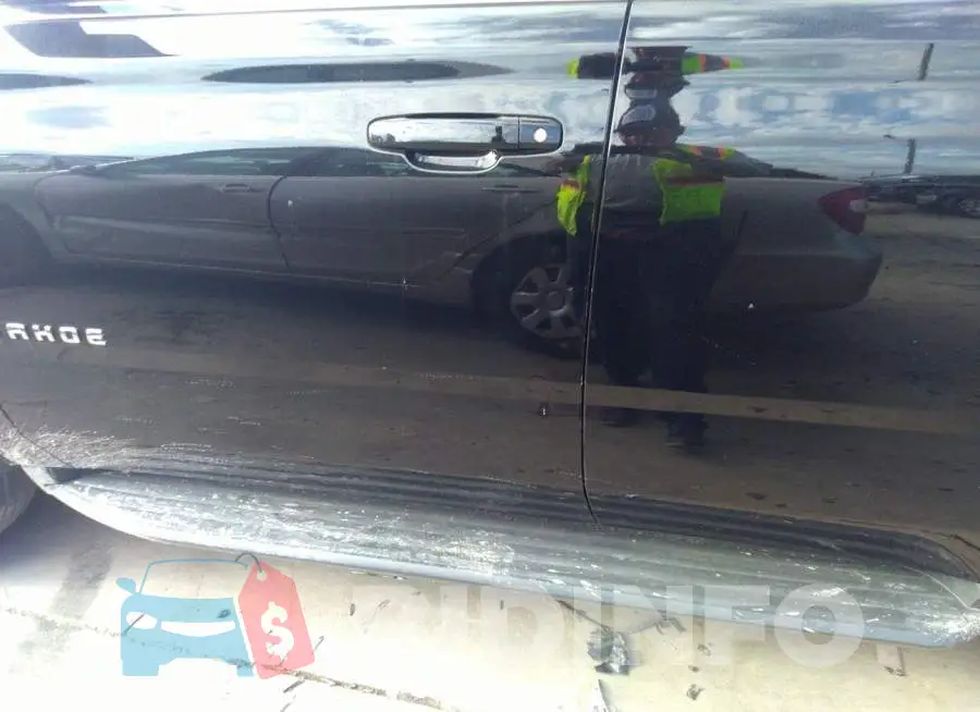 1GNSCBKC2LR110820 Photo# 6