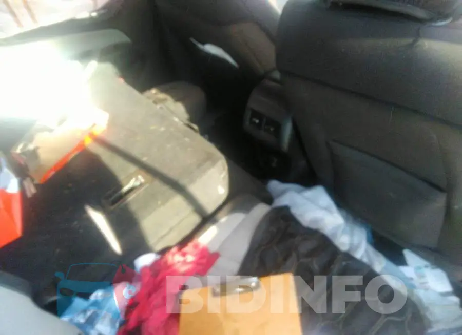 2GNAXUEVXK6209873 Photo# 8