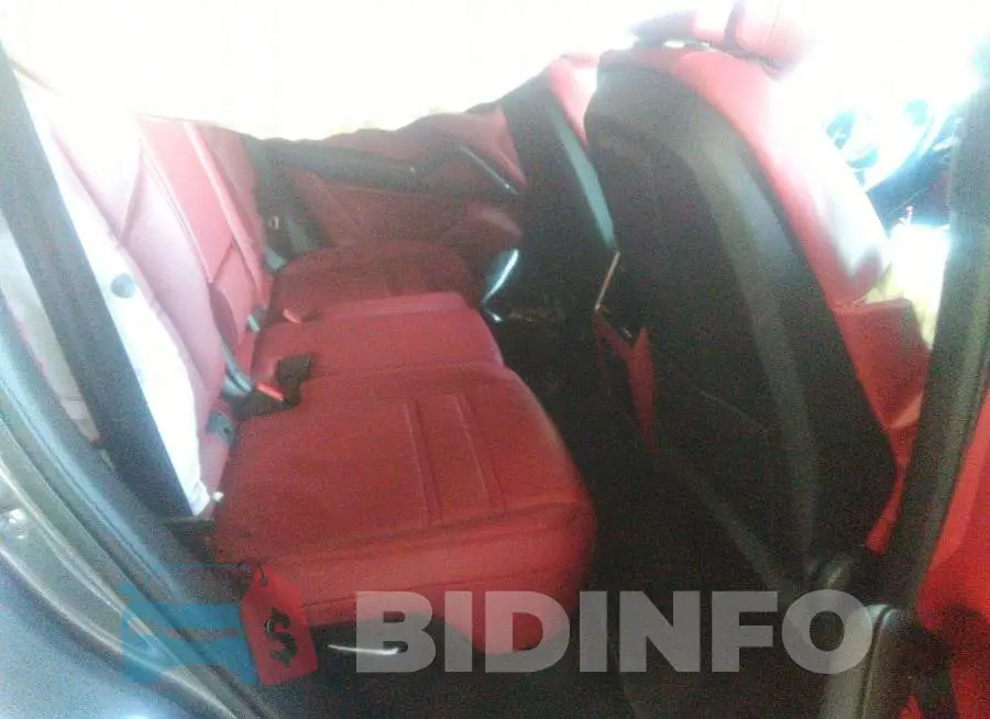 WP1AA2AY4KDA11028 Photo# 8