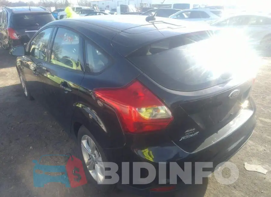 1FADP3K22DL209215 Photo# 3