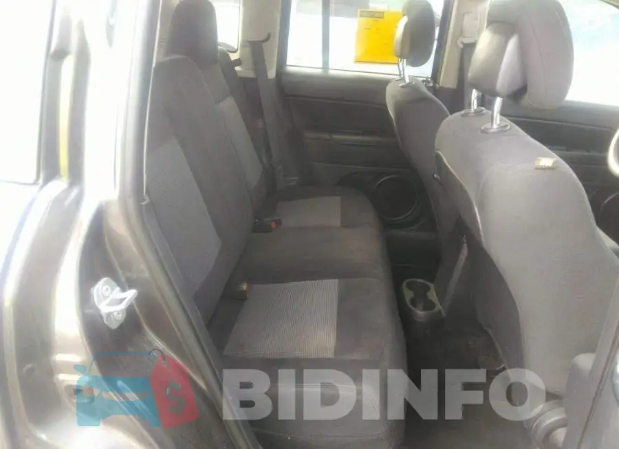 1C4NJCBA3FD219028 Photo# 8