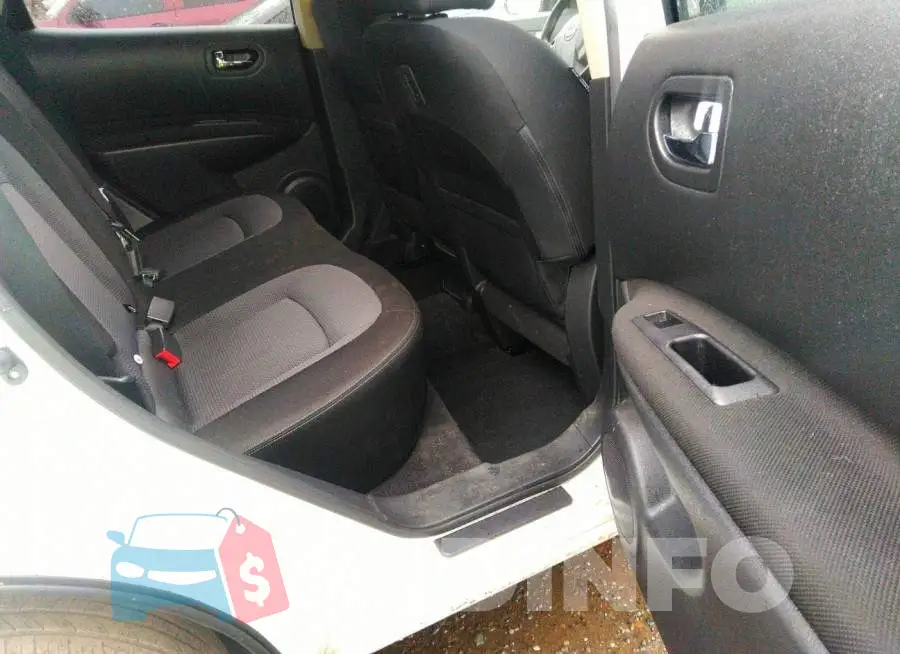 JN8AS5MT5DW534800 Photo# 8