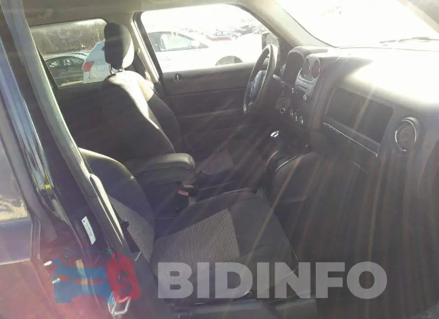 1C4NJPBB8ED849089 Photo# 5