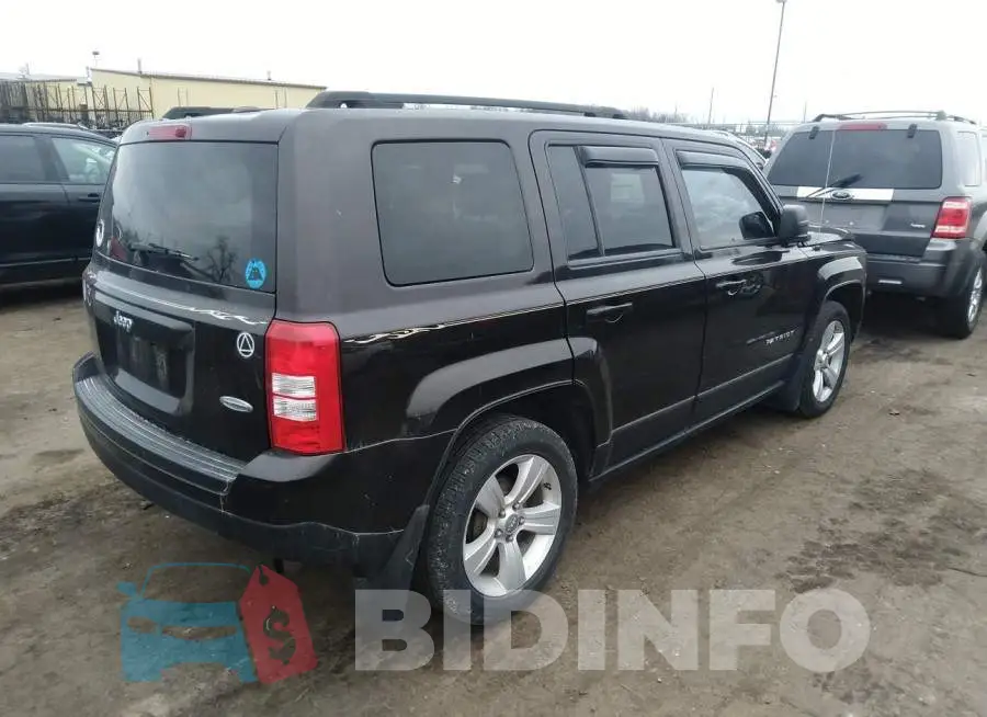 1C4NJPFB2ED717732 Photo# 4