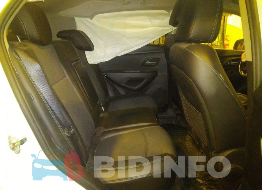 3GNCJLSB8FL209922 Photo# 8