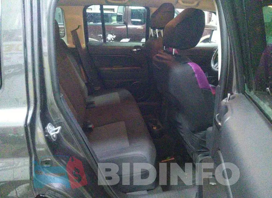 1C4NJRFB7ED817286 Photo# 8