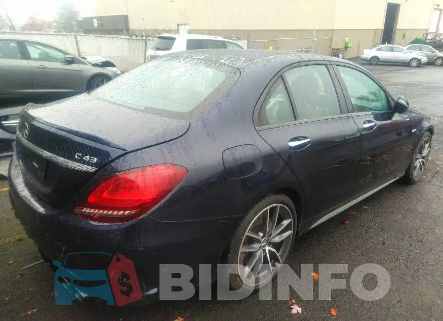 55SWF6EB2LU328742 Photo# 4