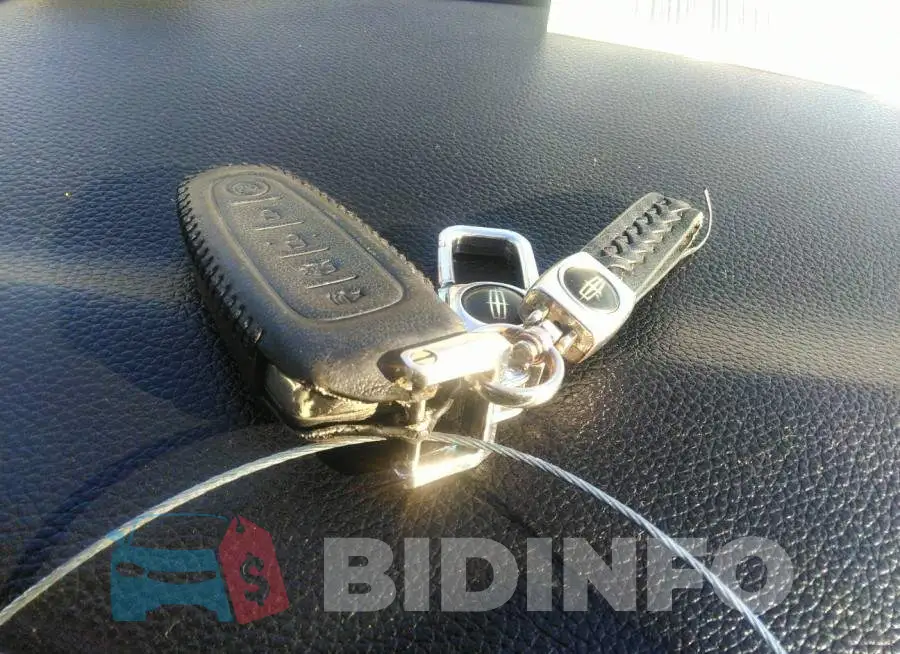 5LMJJ2JT7FEJ01367 Photo# 11
