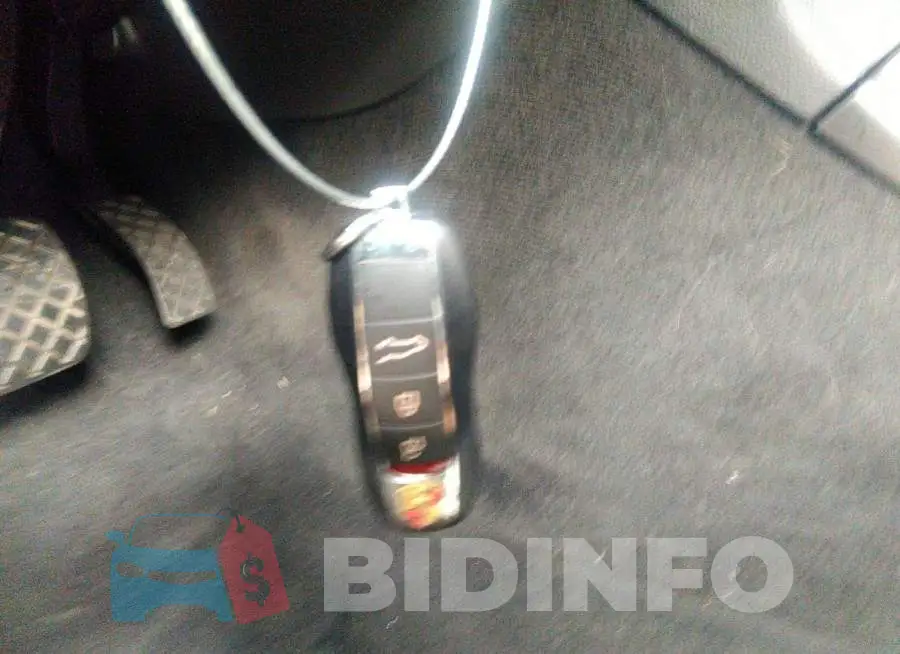 WP1AA2A50LLB04562 Photo# 11