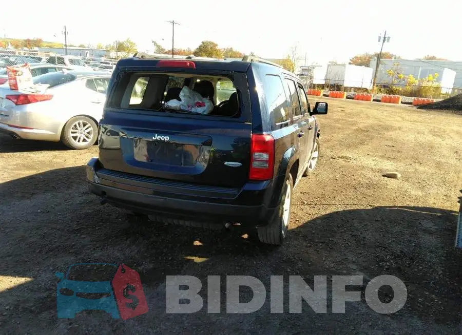 1C4NJPFA6GD659201 Photo# 4