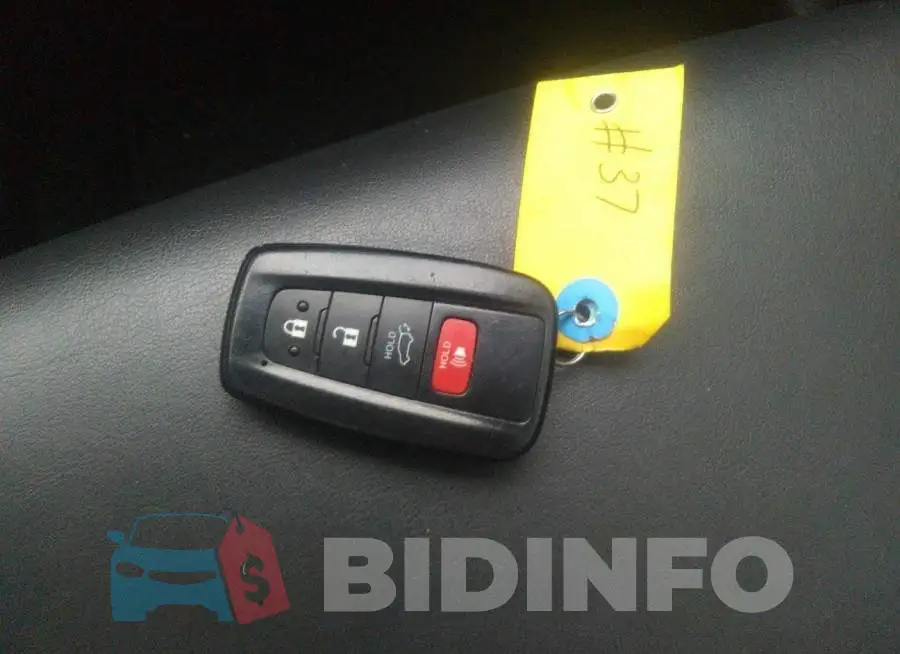2T3J1RFV2KW010309 Photo# 11