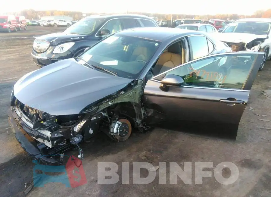 4T1C31AK8LU536679 Photo# 2