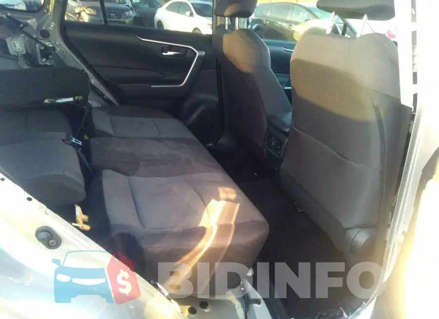 JTMW1RFV2LJ018321 Photo# 8