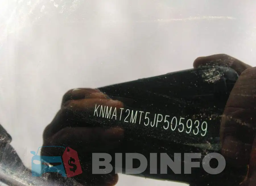 KNMAT2MT5JP505939 Photo# 9