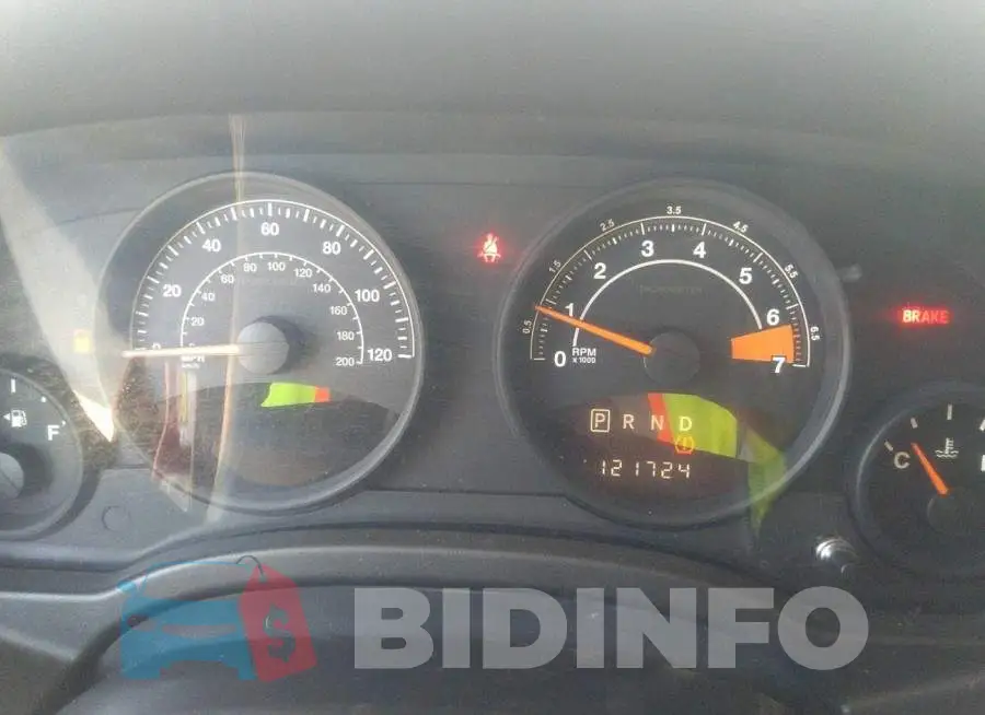 1C4NJRBBXED600899 Photo# 7