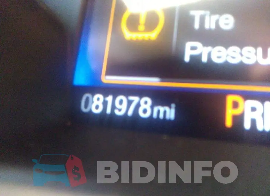 1FADP3M23HL210618 Photo# 7