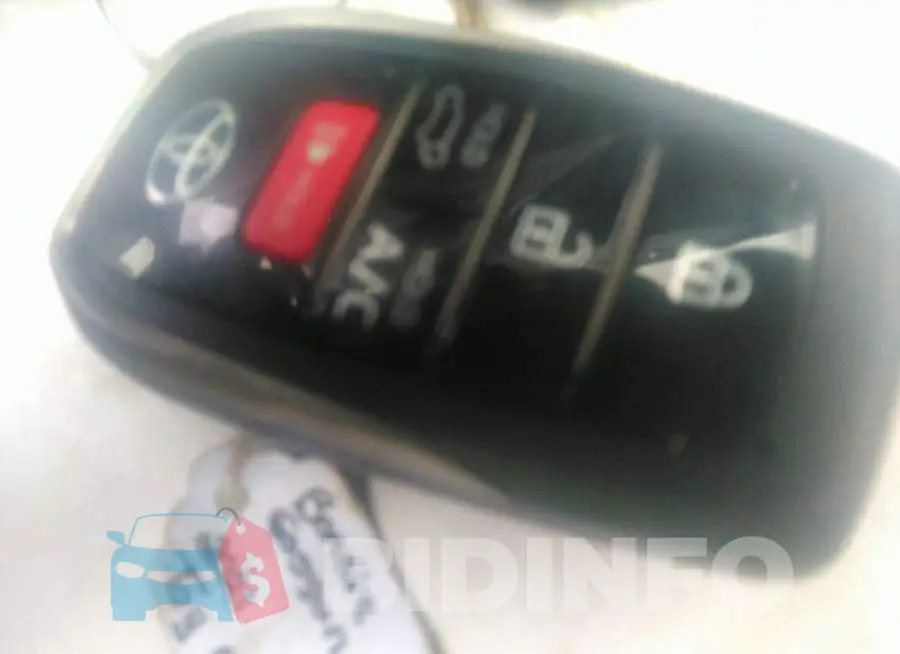 JTMAB3FV2MD049900 Photo# 11