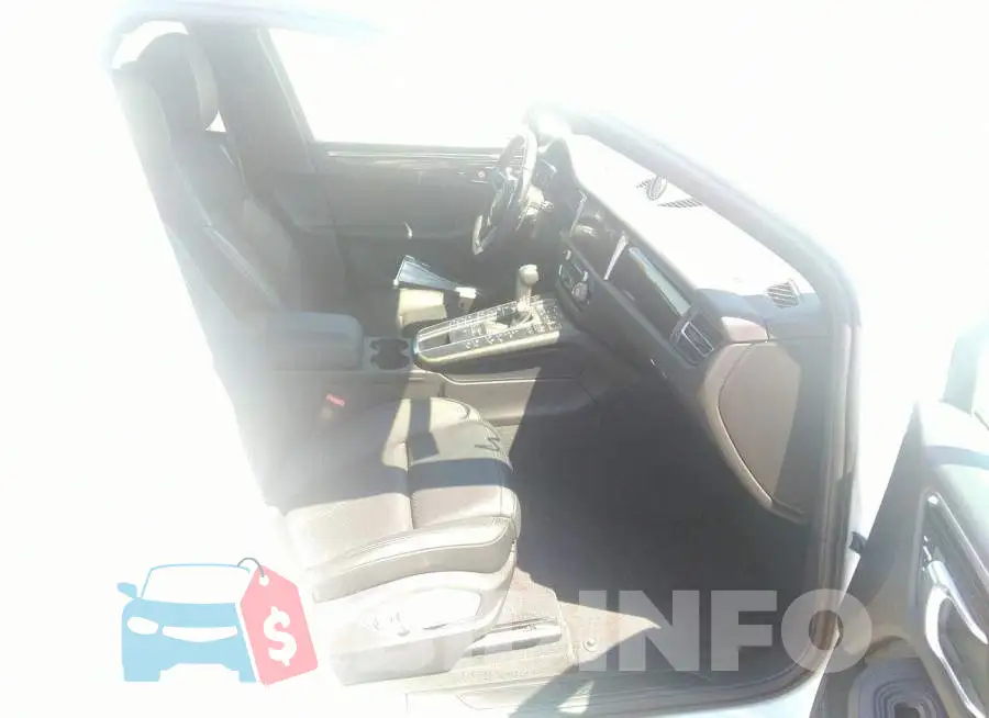 WP1AA2A50MLB11481 Photo# 5