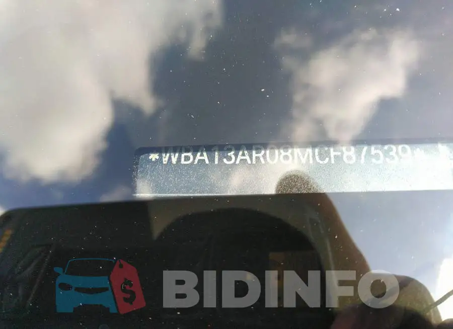 WBA13AR08MCF87539 Photo# 9