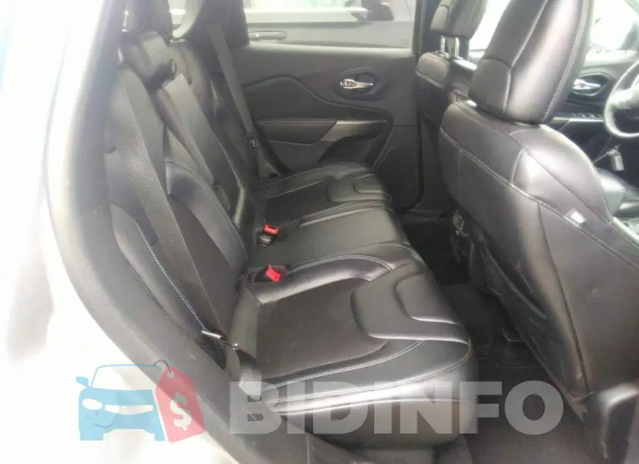 1C4PJLLBXLD652437 Photo# 8