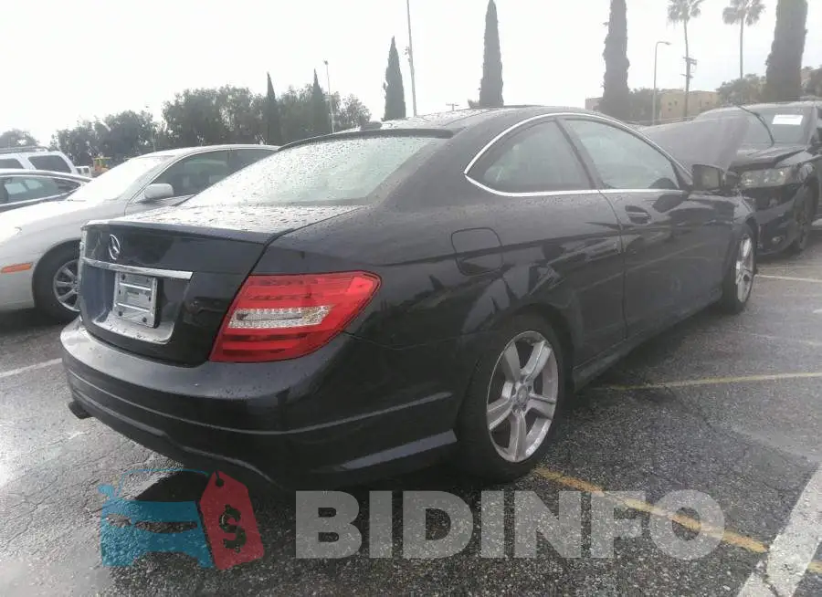 WDDGJ4HB6FG356399 Photo# 4