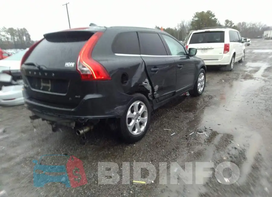 YV4952DZ4D2385583 Photo# 4