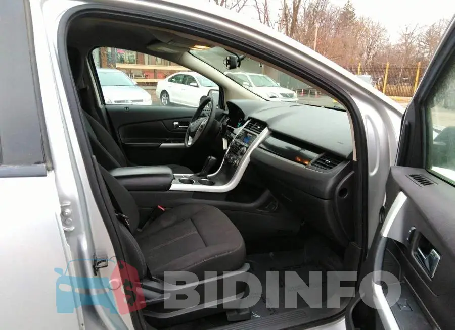 2FMDK3GC7DBA88445 Photo# 5