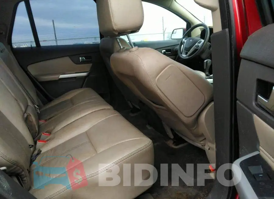 2FMDK3JC8DBE15833 Photo# 8
