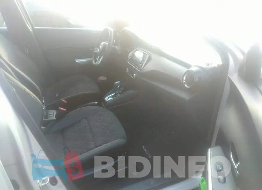 3N1CP5CU3JL542110 Photo# 5