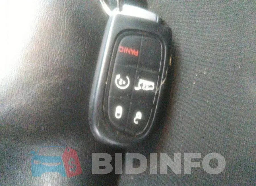 1C4PJLLX2KD423082 Photo# 11