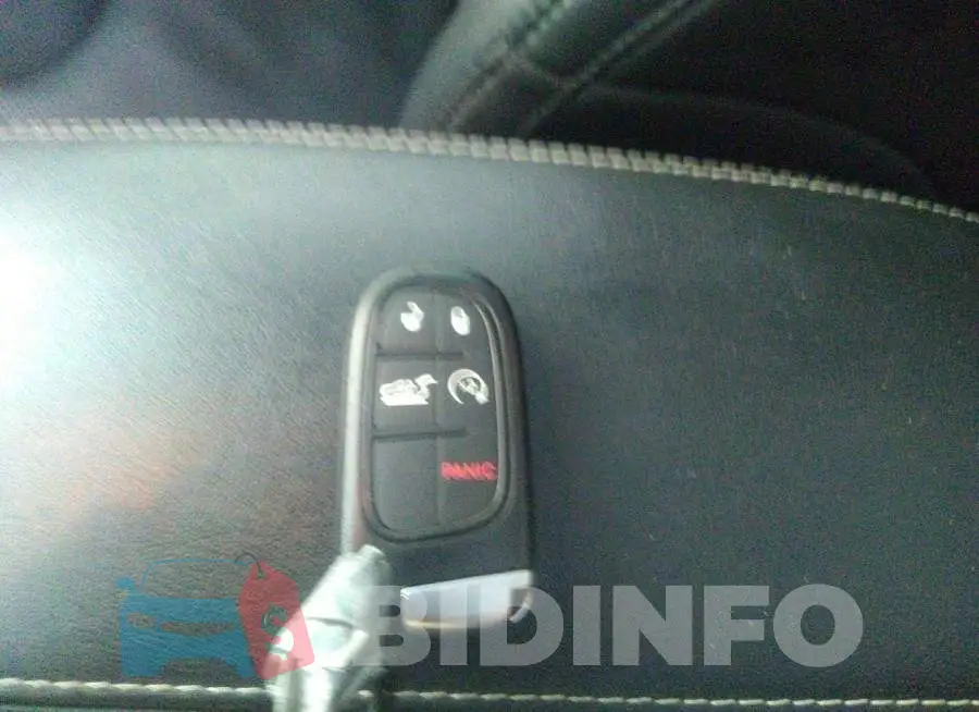 1C4PJLMX6MD215224 Photo# 11