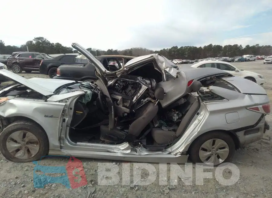 KMHEC4A44EA113887 Photo# 6