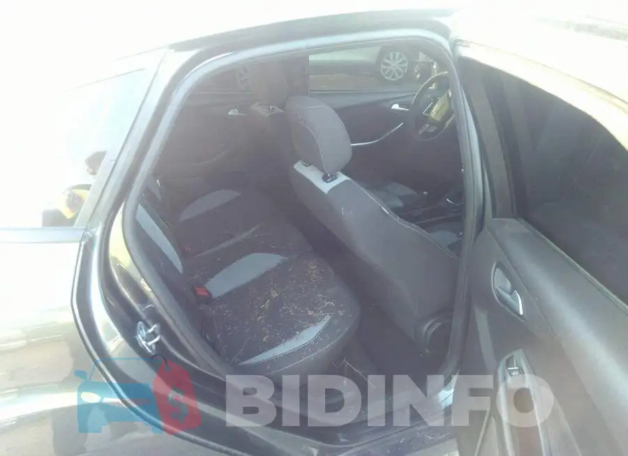 1FADP3L95HL210411 Photo# 8