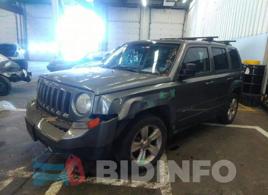 1C4NJPFA0DD240465 Photo# 2