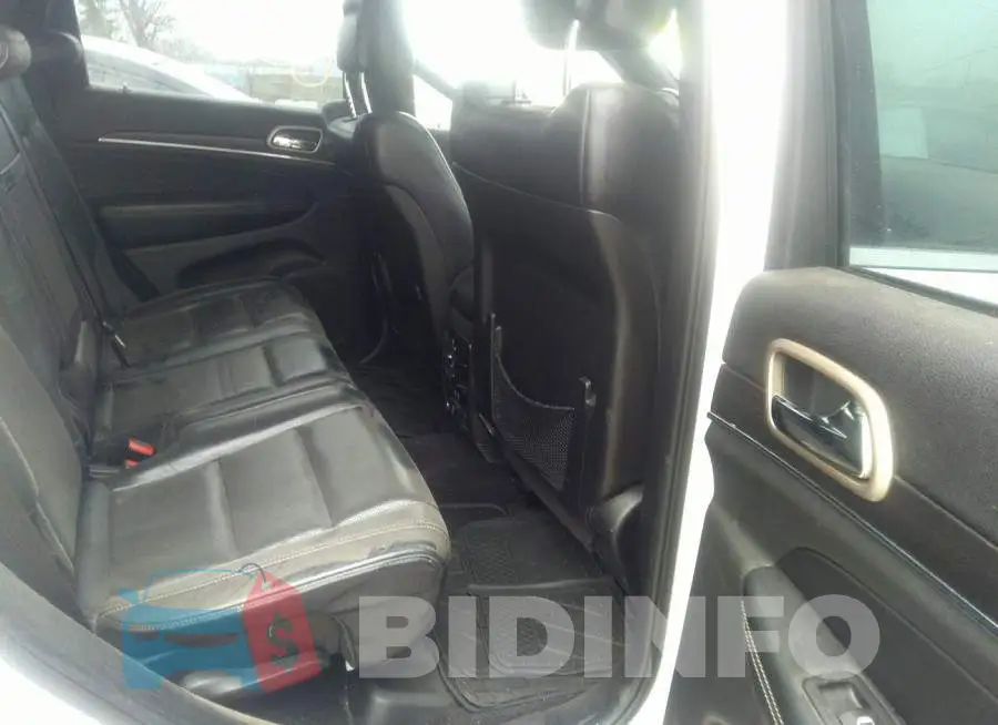 1C4RJFBG1FC183823 Photo# 8