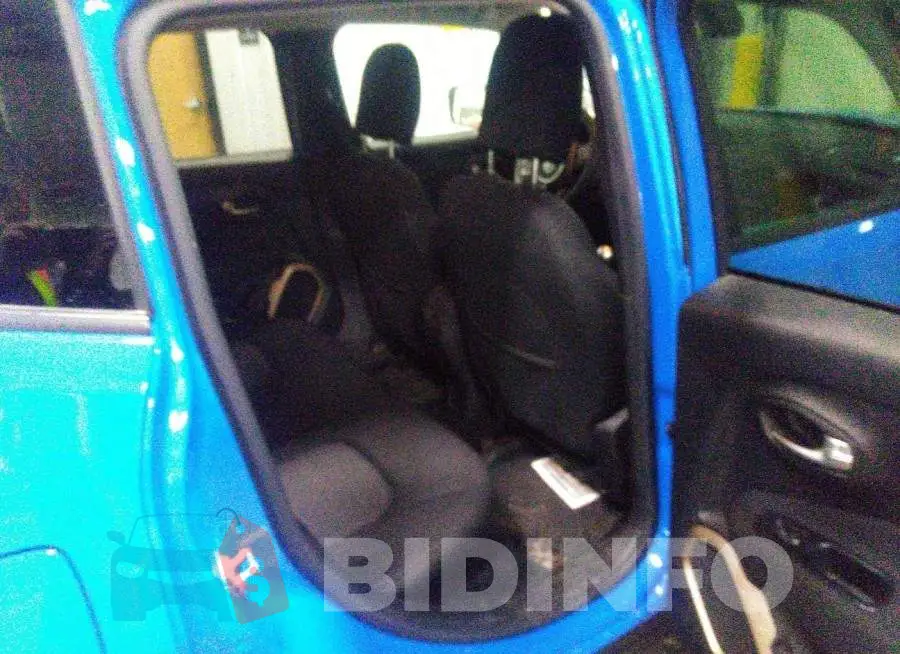 ZACCJBBH3FPC16016 Photo# 8