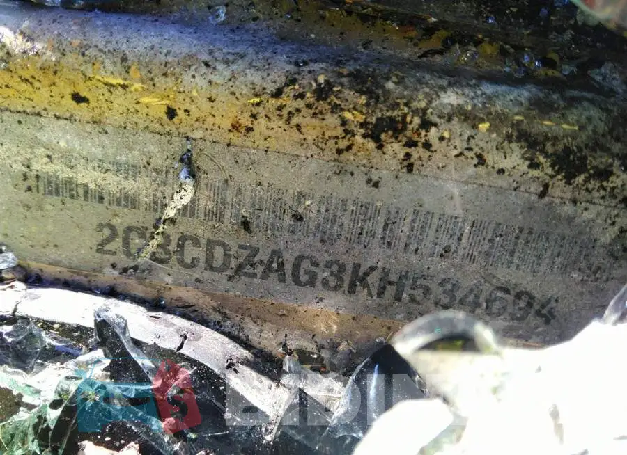 2C3CDZAG3KH534694 Photo# 9