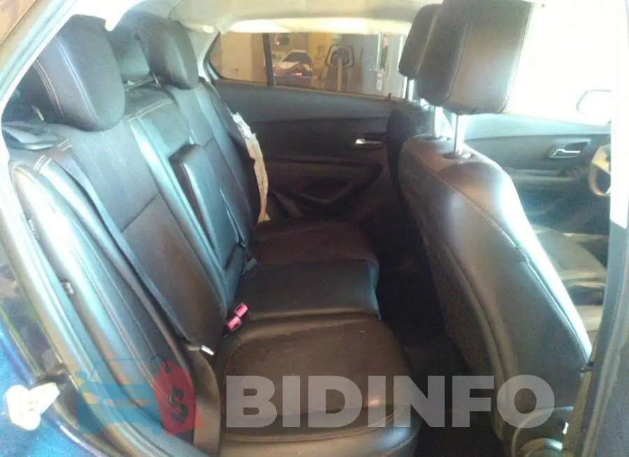 3GNCJLSB8KL152681 Photo# 8
