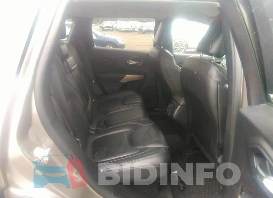 1C4PJMCB0HW579998 Photo# 8