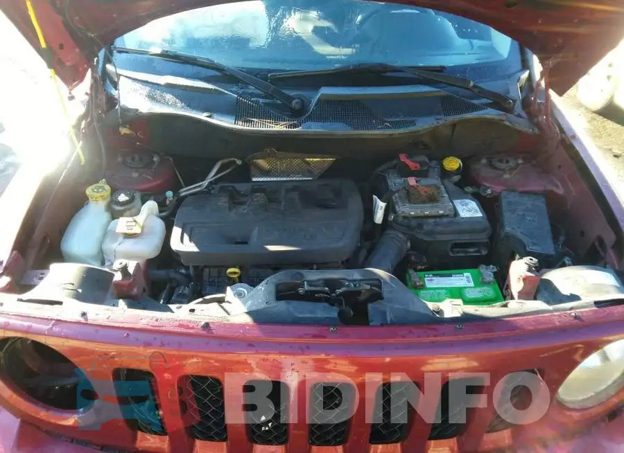 1C4NJPBBXGD749093 Photo# 10