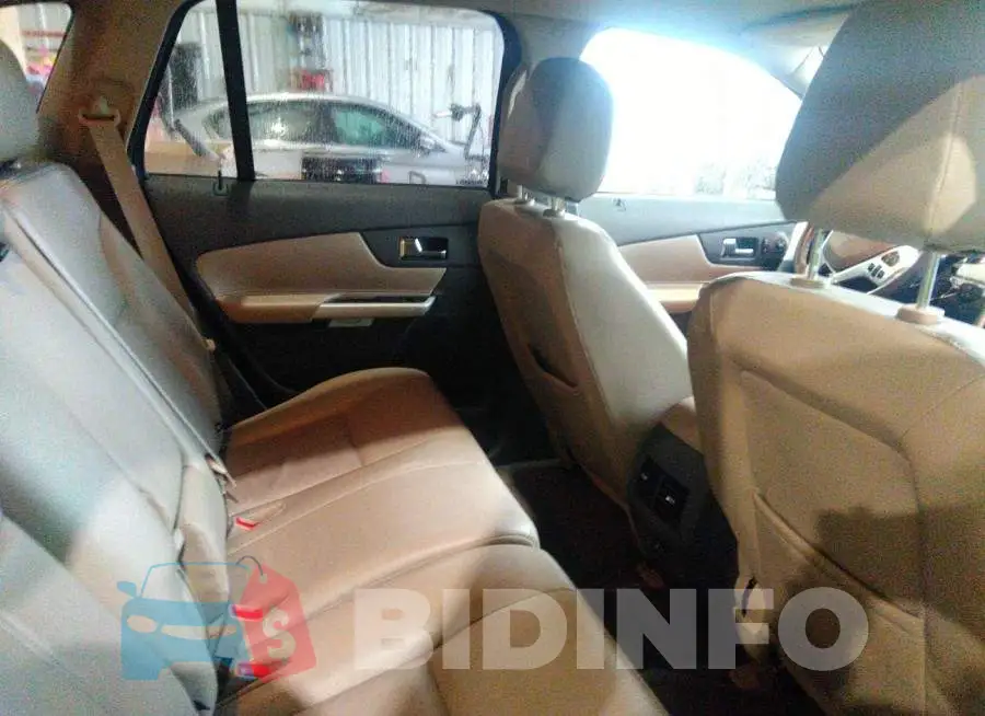 2FMDK3JC2EBA15011 Photo# 8