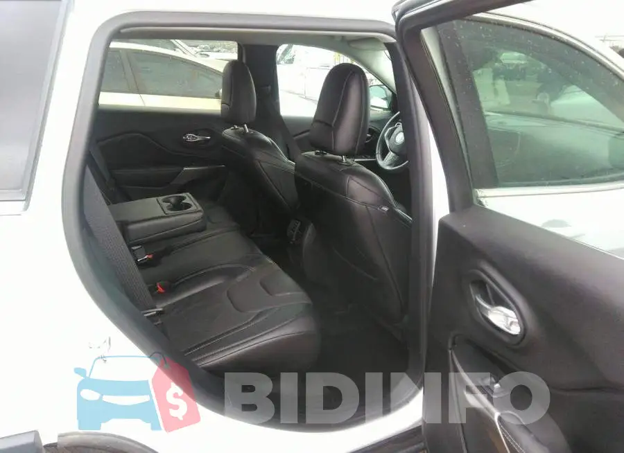 1C4PJLDB8KD487808 Photo# 8