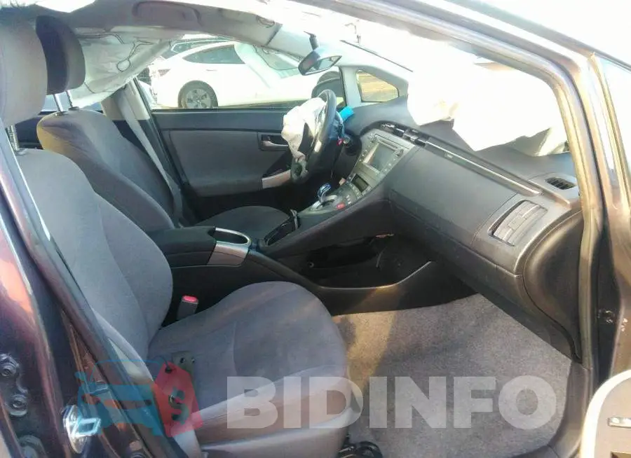 JTDKN3DU7F1928173 Photo# 5