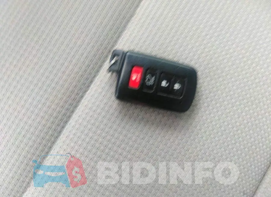 JTMWFREV4HJ716875 Photo# 11