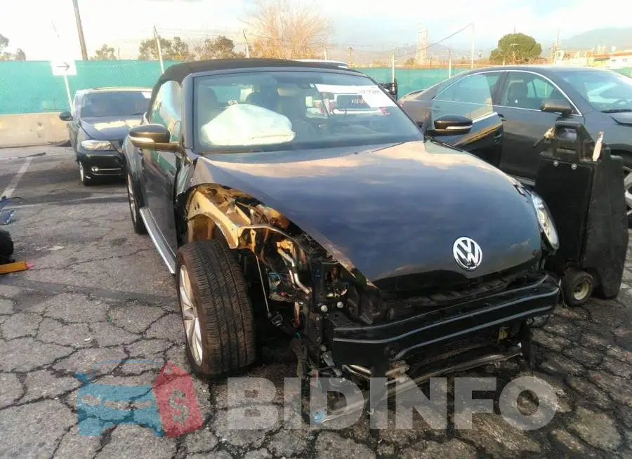 3VW517AT8HM809157 Photo# 6