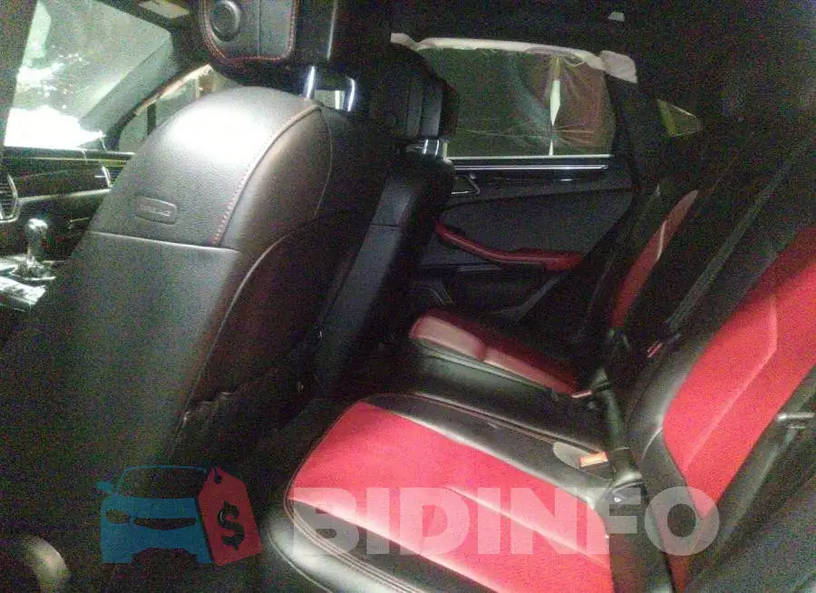 WP1AA2A51JLB22839 Photo# 8